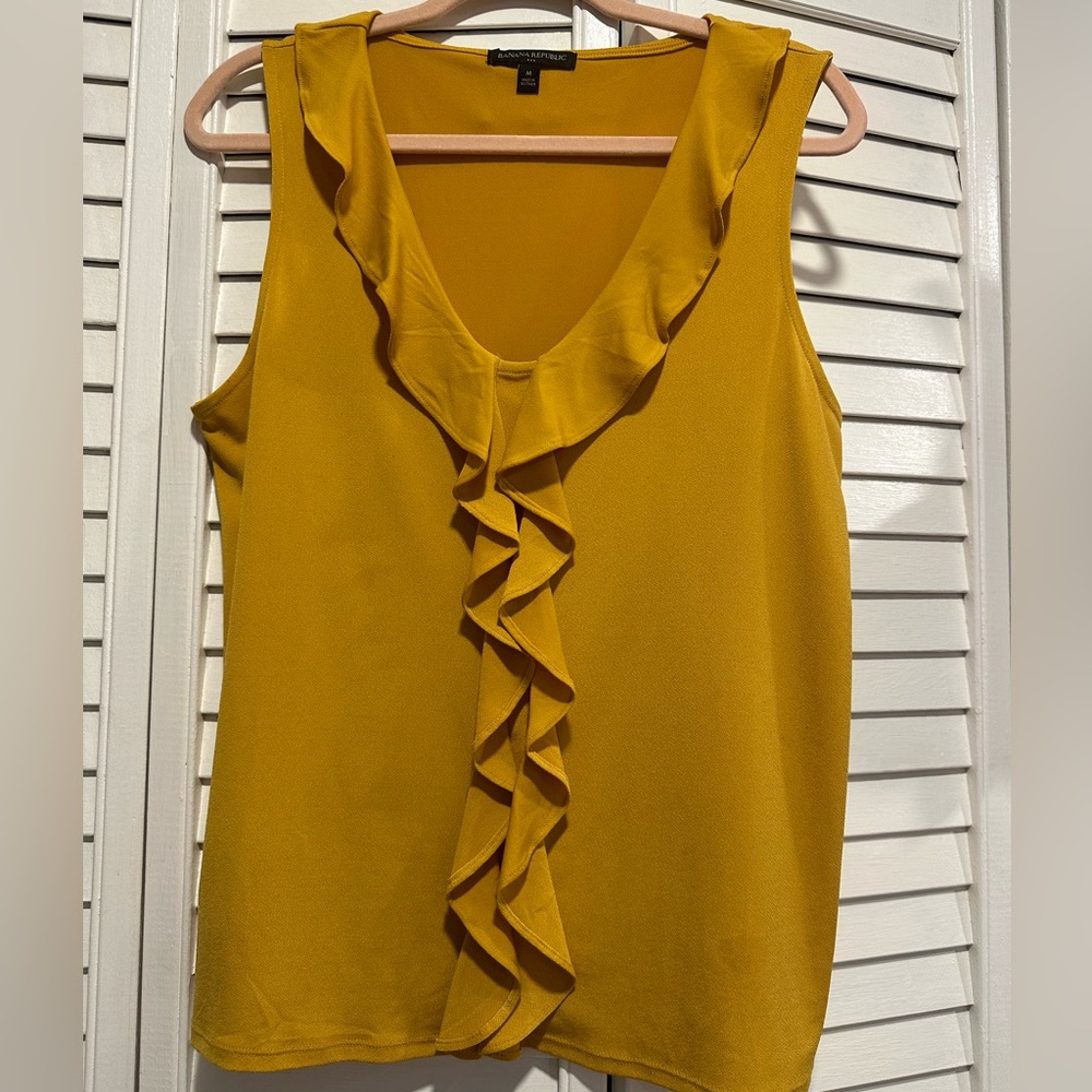 Banana republic medium mustard blouse